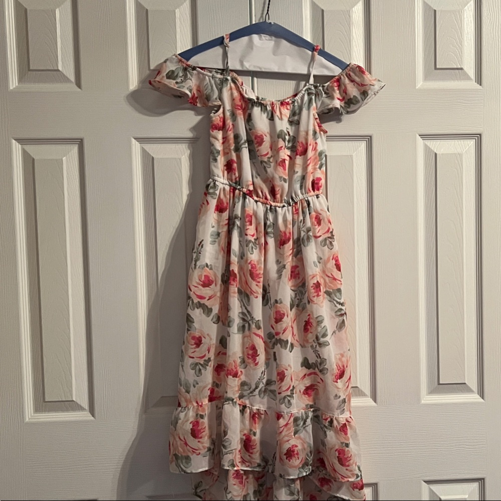 The Children's Place Peach, Red, and White Puff Sleeve Sundress